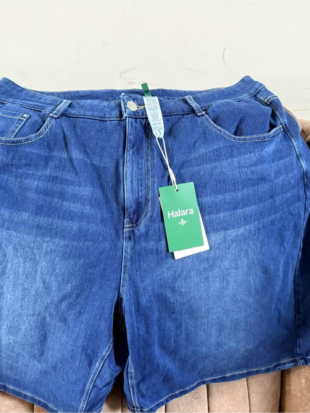 HALARA Women's Blue Denim Shorts - Relaxed Mid-Rise